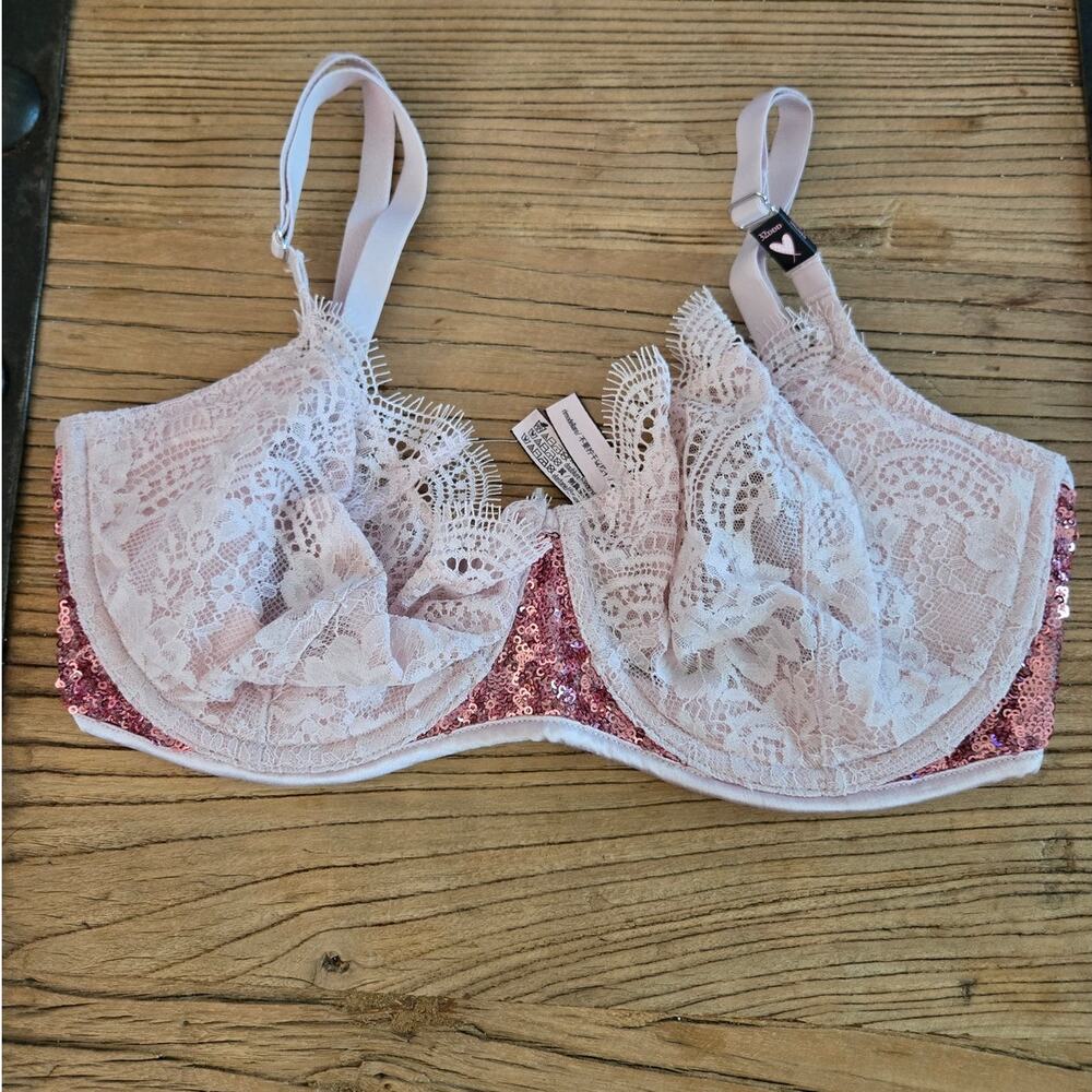 Victoria's Secret Dream Angels Wicked Pushup w/o Padding Lace Sequin Bra 32DDD